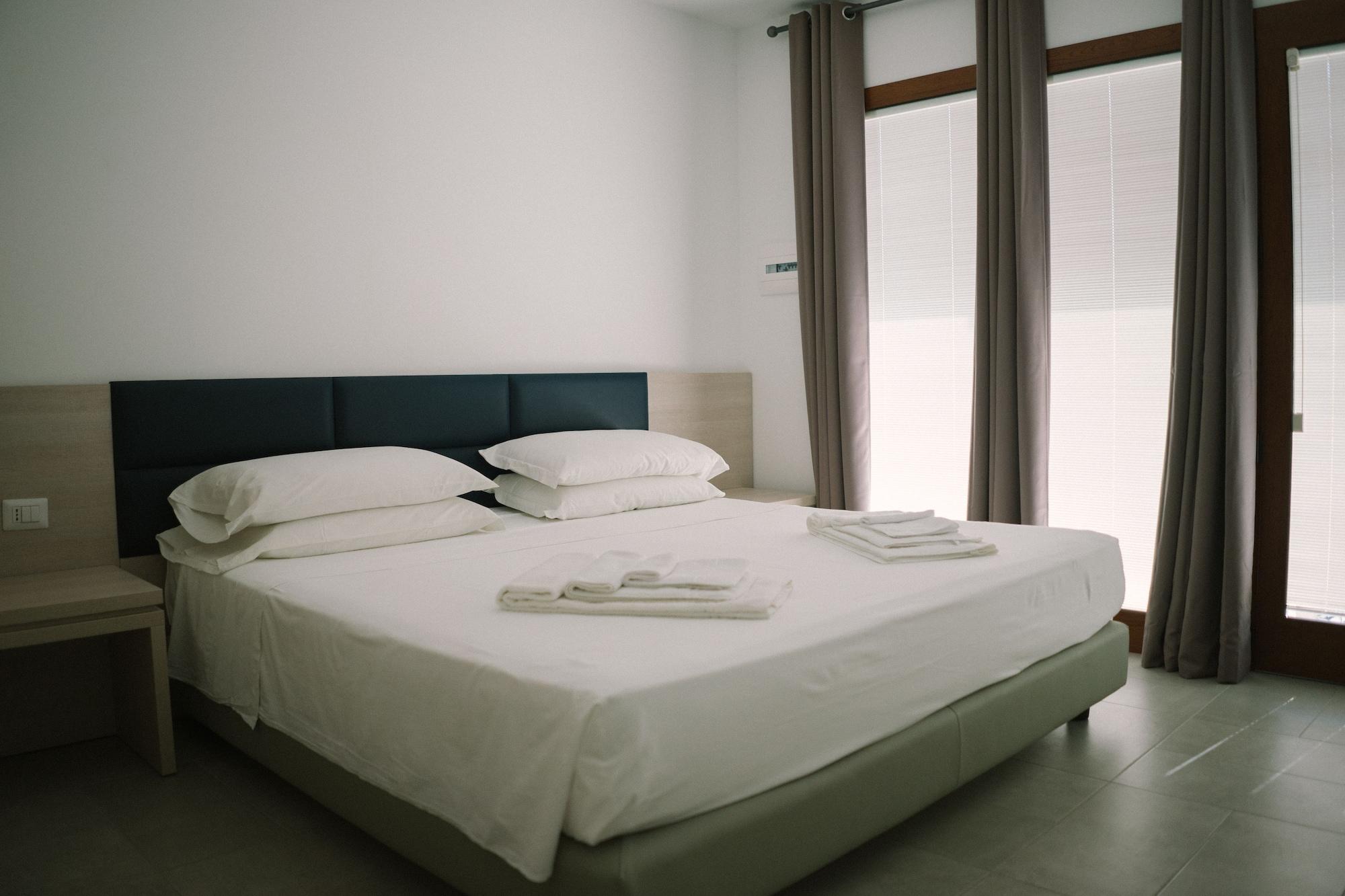 Blue Bay Aparthotel Cefalù Kültér fotó